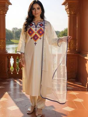 Women Embroidered Regular Thread Work Liva Kurta with Trousers & With Dupatta 1