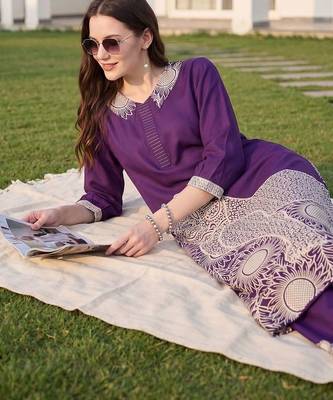 Women Printed Regular Kurta with Palazzos 4