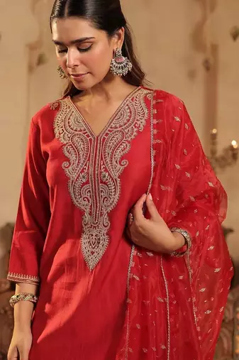 Women Ethnic Motifs Embroidered Regular Thread Work Liva Kurta with Trousers & With Dupatta