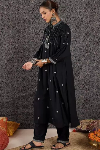 Women Ethnic Motifs Embroidered Empire Thread Work Kurta with Trousers