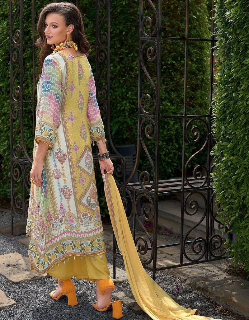 Women Floral Printed Regular Thread Work Liva Kurta with Palazzos & With Dupatta