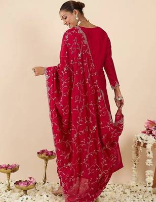 Women Ethnic Motifs Embroidered Regular Thread Work Kurta with Trousers & With Dupatta 4
