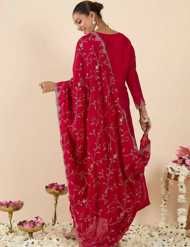 Women Ethnic Motifs Embroidered Regular Thread Work Kurta with Trousers & With Dupatta