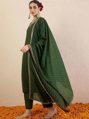 Women Ethnic Motifs Embroidered Regular Thread Work Kurta with Trousers & With Dupatta 2