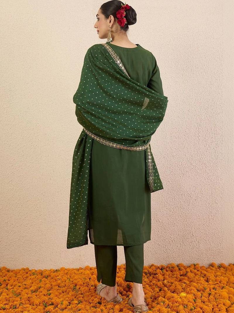 Women Ethnic Motifs Embroidered Regular Thread Work Kurta with Trousers & With Dupatta