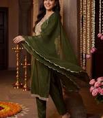Women Ethnic Motifs Embroidered Regular Thread Work Kurta with Trousers & With Dupatta