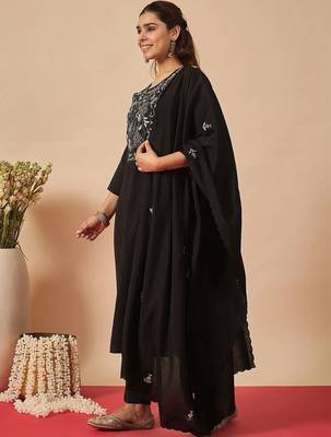 Women Ethnic Motifs Embroidered Regular Thread Work Kurta with Trousers & With Dupatta 6