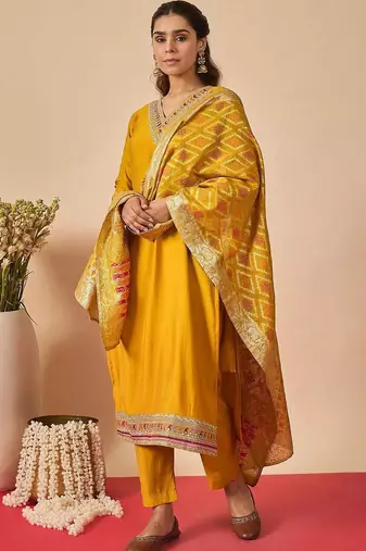 Women Ethnic Motifs Regular Thread Work Kurta with Trousers & With Dupatta
