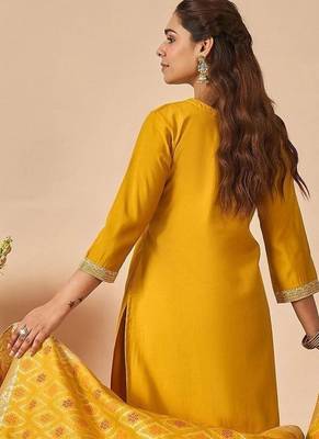 Women Ethnic Motifs Regular Thread Work Kurta with Trousers & With Dupatta 7