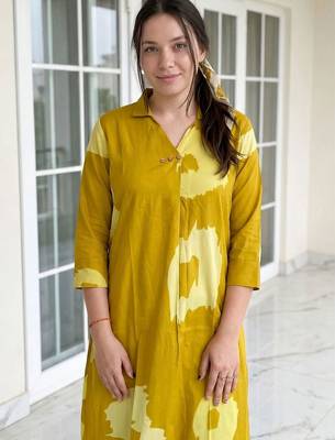 Women Dyed Regular Pure Cotton Kurta with Trousers & With Dupatta 2