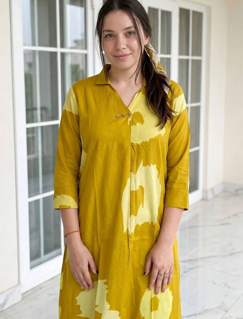 Women Dyed Regular Pure Cotton Kurta with Trousers & With Dupatta