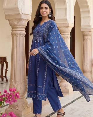Women Ethnic Motifs Printed Regular Pure Cotton Kurta with Trousers & With Dupatta 3