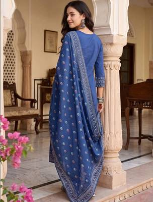 Women Ethnic Motifs Printed Regular Pure Cotton Kurta with Trousers & With Dupatta 4