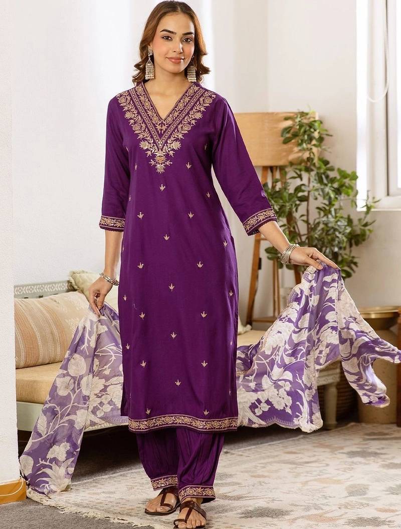Women Ethnic Motifs Embroidered Regular Thread Work Kurta with Patiala & With Dupatta