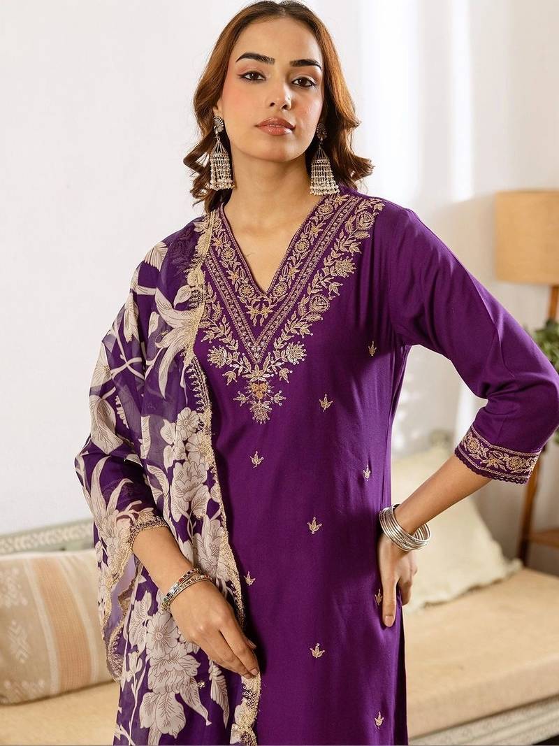 Women Ethnic Motifs Embroidered Regular Thread Work Kurta with Patiala & With Dupatta