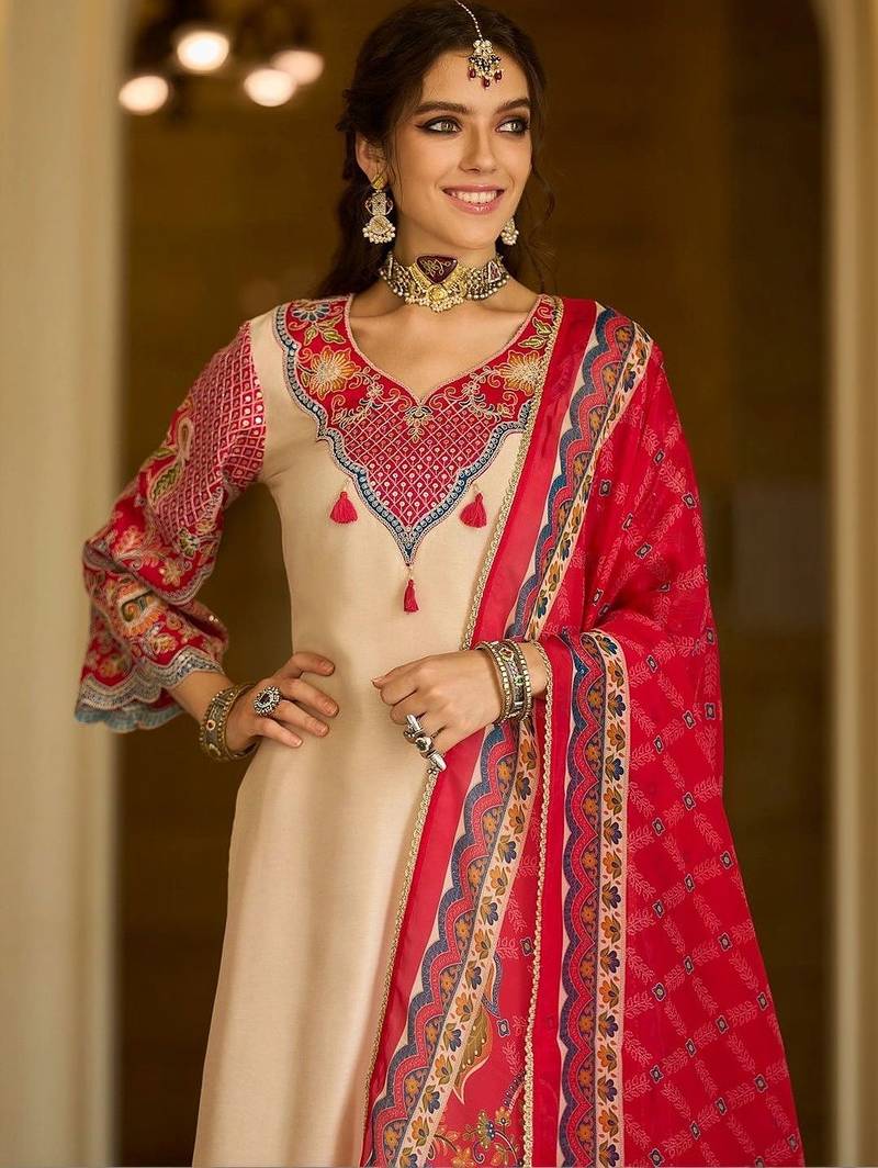 Women Ethnic Motifs Embroidered Regular Thread Work Kurta with Trousers & With Dupatta