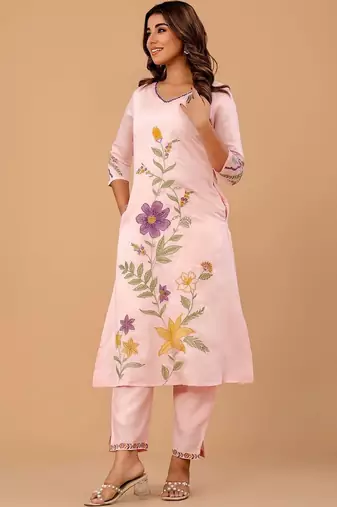 Women Floral Embroidered Regular Thread Work Kurta with Trousers