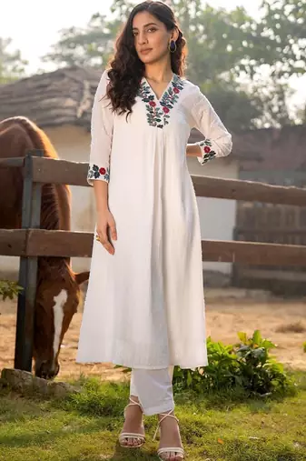 Women Ethnic Motifs Regular Thread Work Pure Cotton Kurta with Trousers