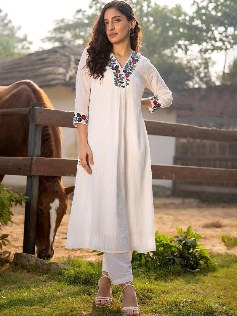 Women Ethnic Motifs Regular Thread Work Pure Cotton Kurta with Trousers