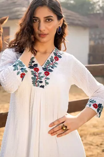 Women Ethnic Motifs Regular Thread Work Pure Cotton Kurta with Trousers