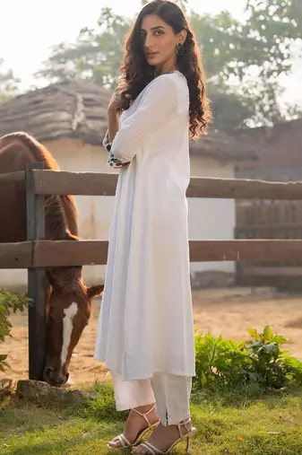 Women Ethnic Motifs Regular Thread Work Pure Cotton Kurta with Trousers