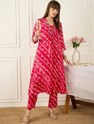 Women Leheriya Printed Regular Kurta with Trousers 1