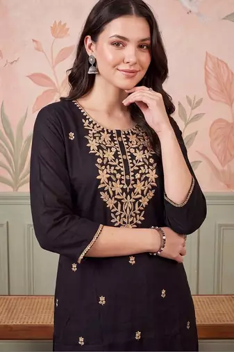 Women Ethnic Motifs Embroidered Regular Thread Work Kurta with Trousers