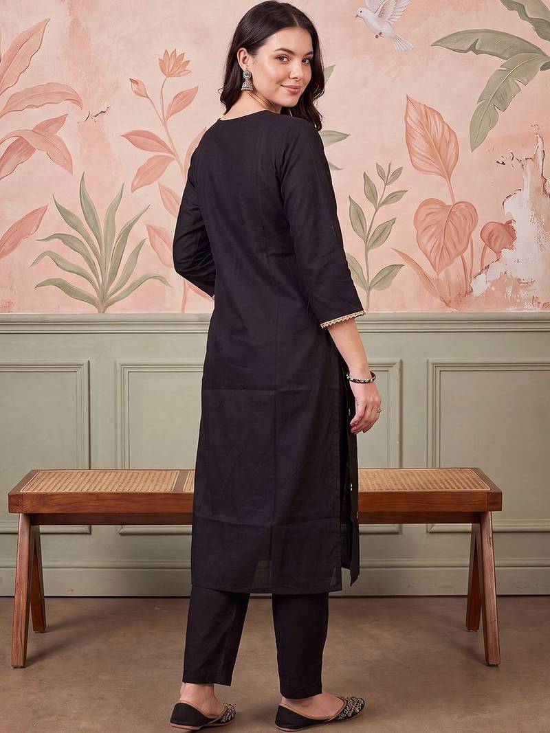 Women Ethnic Motifs Embroidered Regular Thread Work Kurta with Trousers