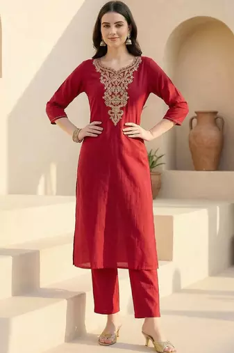 Women Ethnic Motifs Embroidered Regular Thread Work Kurta with Trousers