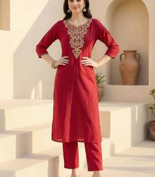 Women Ethnic Motifs Embroidered Regular Thread Work Kurta with Trousers