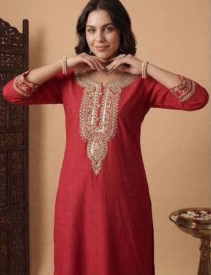 Women Ethnic Motifs Embroidered Regular Thread Work Liva Kurta with Trousers 2
