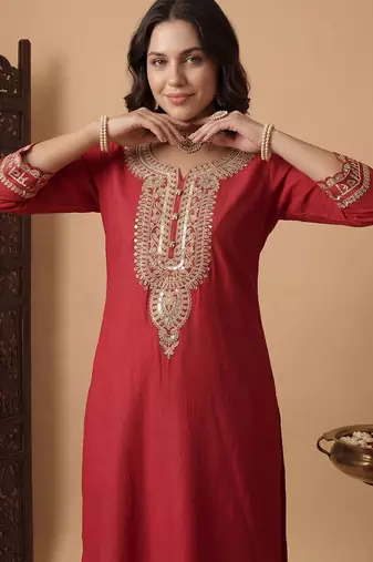 Women Ethnic Motifs Embroidered Regular Thread Work Liva Kurta with Trousers