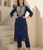 Women Ethnic Motifs Embroidered Regular Thread Work Kurta with Trousers