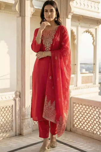 Women Ethnic Motifs Embroidered Regular Thread Work Kurta with Trousers & With Dupatta