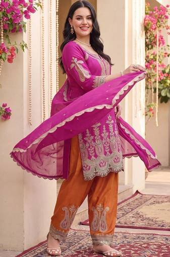 Women Ethnic Motifs Embroidered Regular Kurta with Patiala & With Dupatta