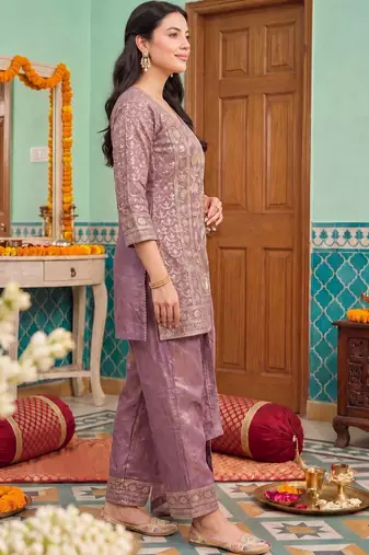 Women Ethnic Motifs Regular Kurta with Trousers & With Dupatta
