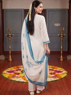 Women Floral Embroidered Regular Thread Work Kurta with Palazzos & With Dupatta 4