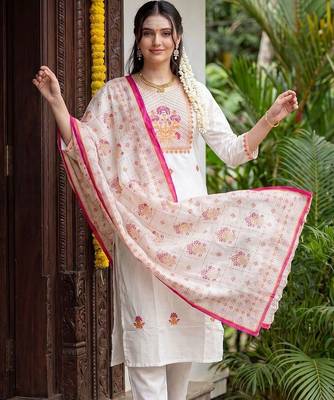 Women Floral Embroidered Regular Thread Work Pure Cotton Kurta with Trousers & With Dupatta 1