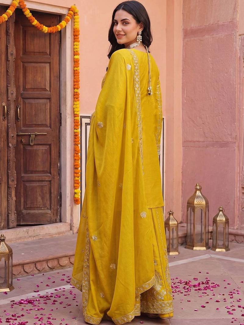 Women Ethnic Motifs Embroidered Regular Mirror Work Kurta with Palazzos & With Dupatta