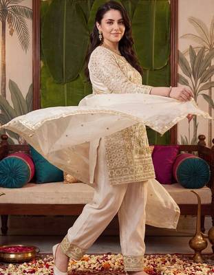 Women Ethnic Motifs Embroidered Regular Kurta with Trousers & With Dupatta 1