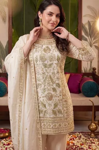 Women Ethnic Motifs Embroidered Regular Kurta with Trousers & With Dupatta