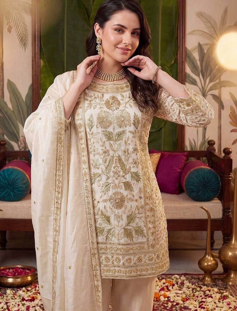 Women Ethnic Motifs Embroidered Regular Kurta with Trousers & With Dupatta