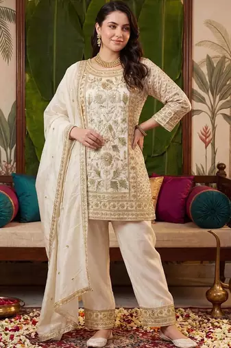 Women Ethnic Motifs Embroidered Regular Kurta with Trousers & With Dupatta