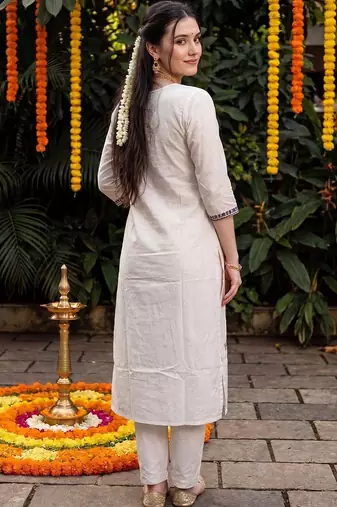 Women Floral Printed Regular Pure Cotton Kurta with Trousers & With Dupatta