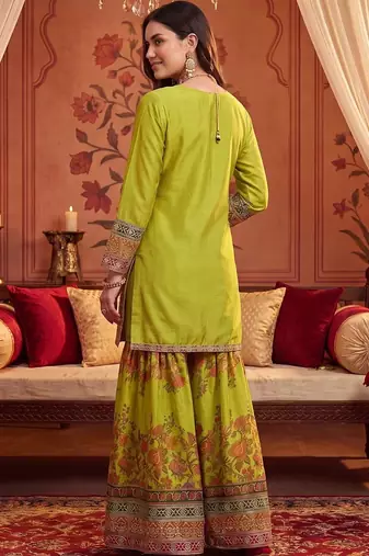 Women Ethnic Motifs Embroidered Regular Thread Work Kurta with Sharara & With Dupatta