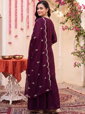Women Ethnic Motifs Embroidered Regular Thread Work Kurta with Sharara & With Dupatta 3