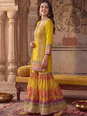 Women Floral Embroidered Regular Sequinned Kurta with Sharara & With Dupatta 3