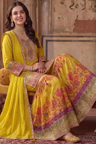 Women Floral Embroidered Regular Sequinned Kurta with Sharara & With Dupatta