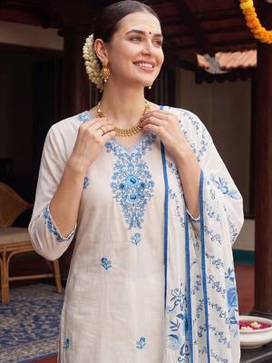 Women Floral Embroidered Regular Thread Work Pure Cotton Kurta with Trousers & With Dupatta 2