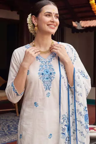 Women Floral Embroidered Regular Thread Work Pure Cotton Kurta with Trousers & With Dupatta